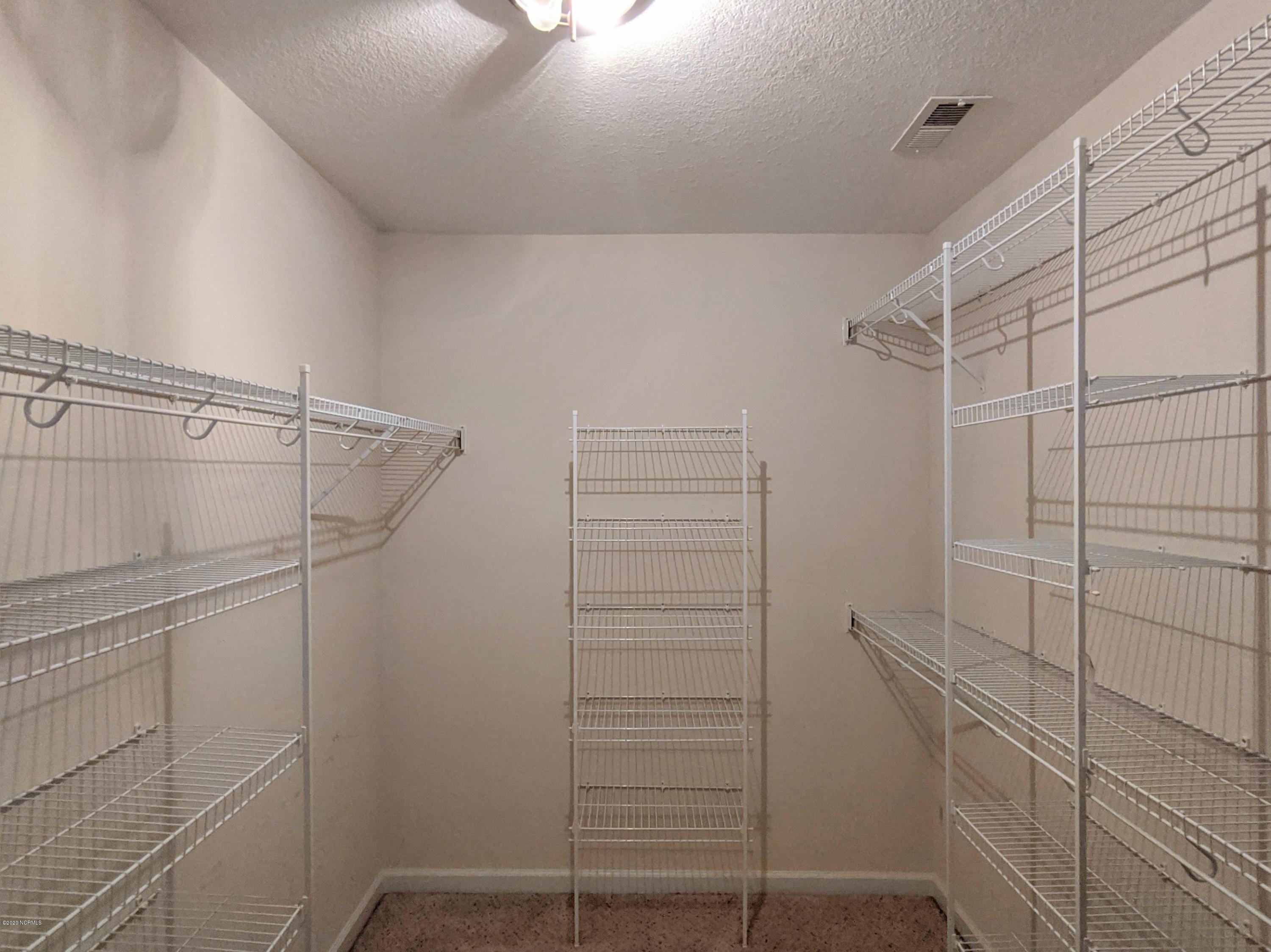 646 Ben Williams Road Jacksonville, NC 28540 - Photo 20 of 57 Walk In Closet