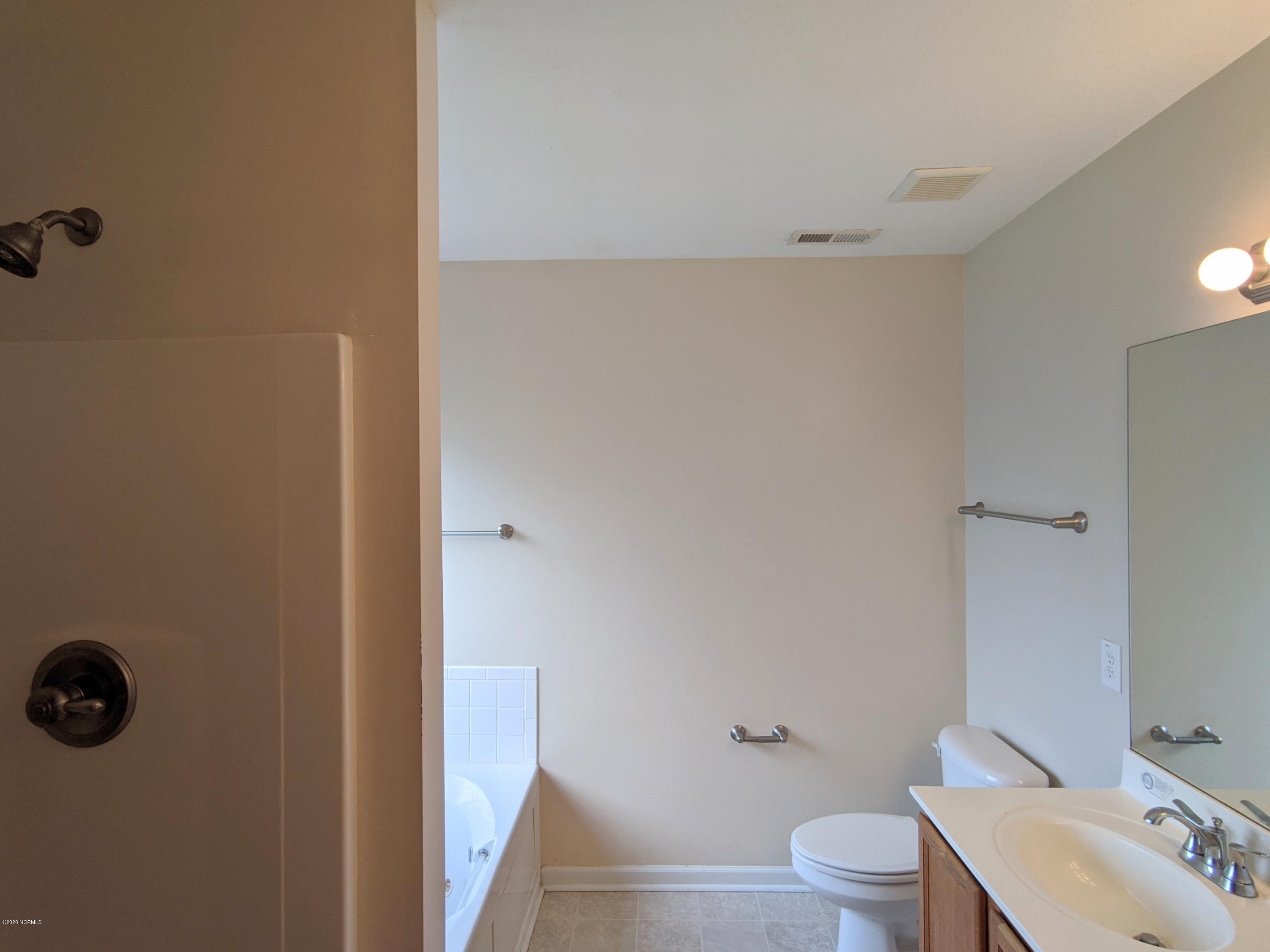 646 Ben Williams Road Jacksonville, NC 28540 - Photo 21 of 57 Master Bathroom