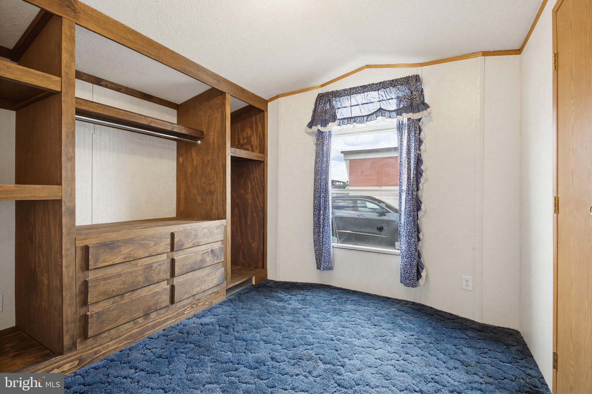475 Wabash Road Ephrata, PA 17522 - Photo 28 of 33 Cozy room with charming details.