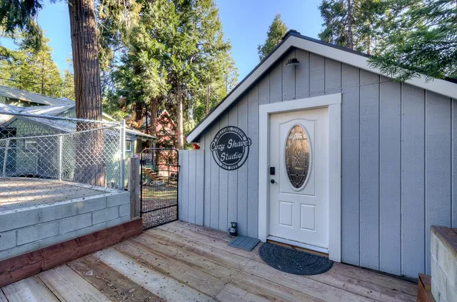 $1,075,000 | 41930 Buckeye Lane, Shaver Lake, CA 93664