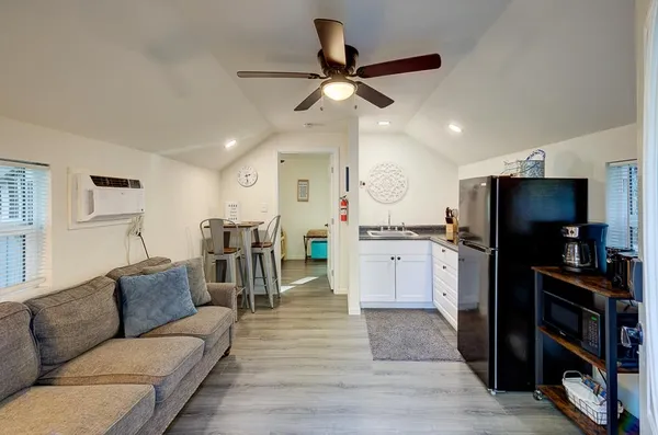 $1,075,000 | 41930 Buckeye Lane, Shaver Lake, CA 93664