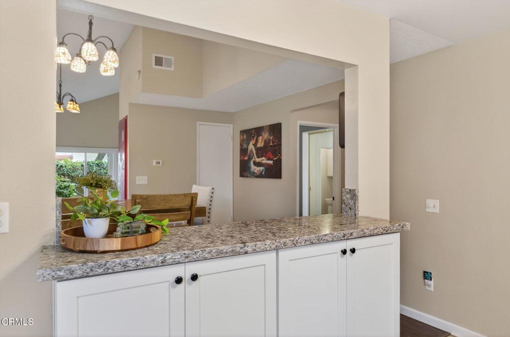 3720 Via Pacifica Walk Oxnard, CA 93035 - Photo 17 of 37 17-web-or-mls-Upmarket Media-3720ViaP061