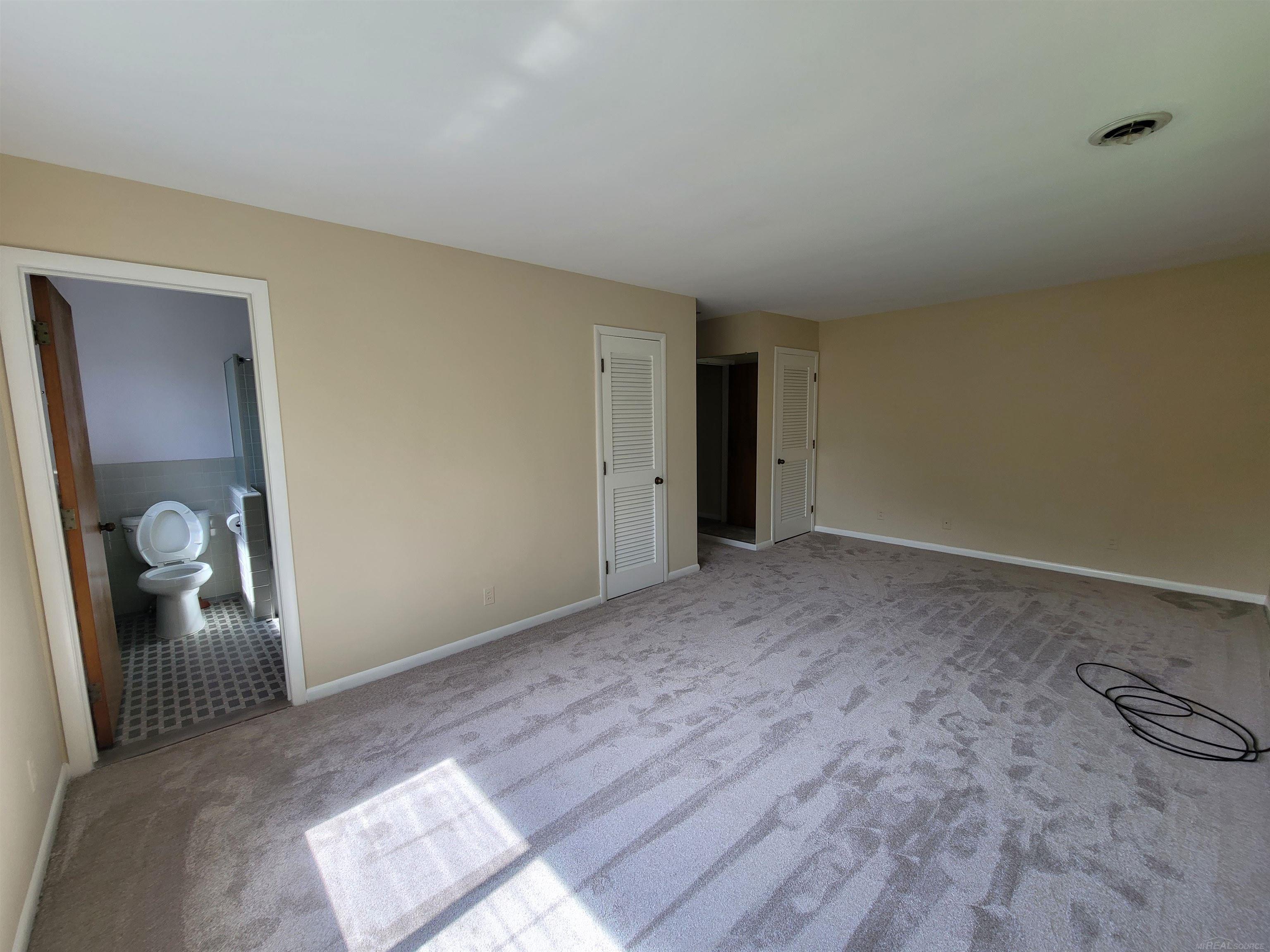 15818 Windmill Point Grosse Pointe, MI 48230 - Photo 14 of 29