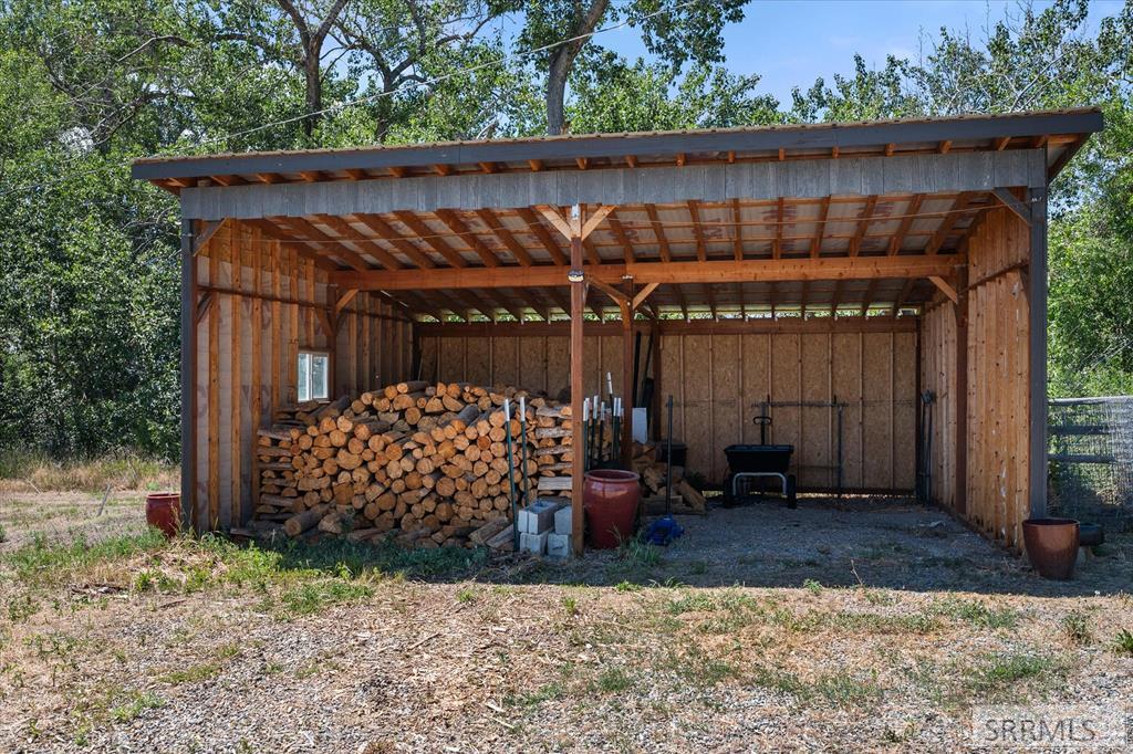 189 Lemhi Road Salmon, ID 83467 - Photo 4 of 43