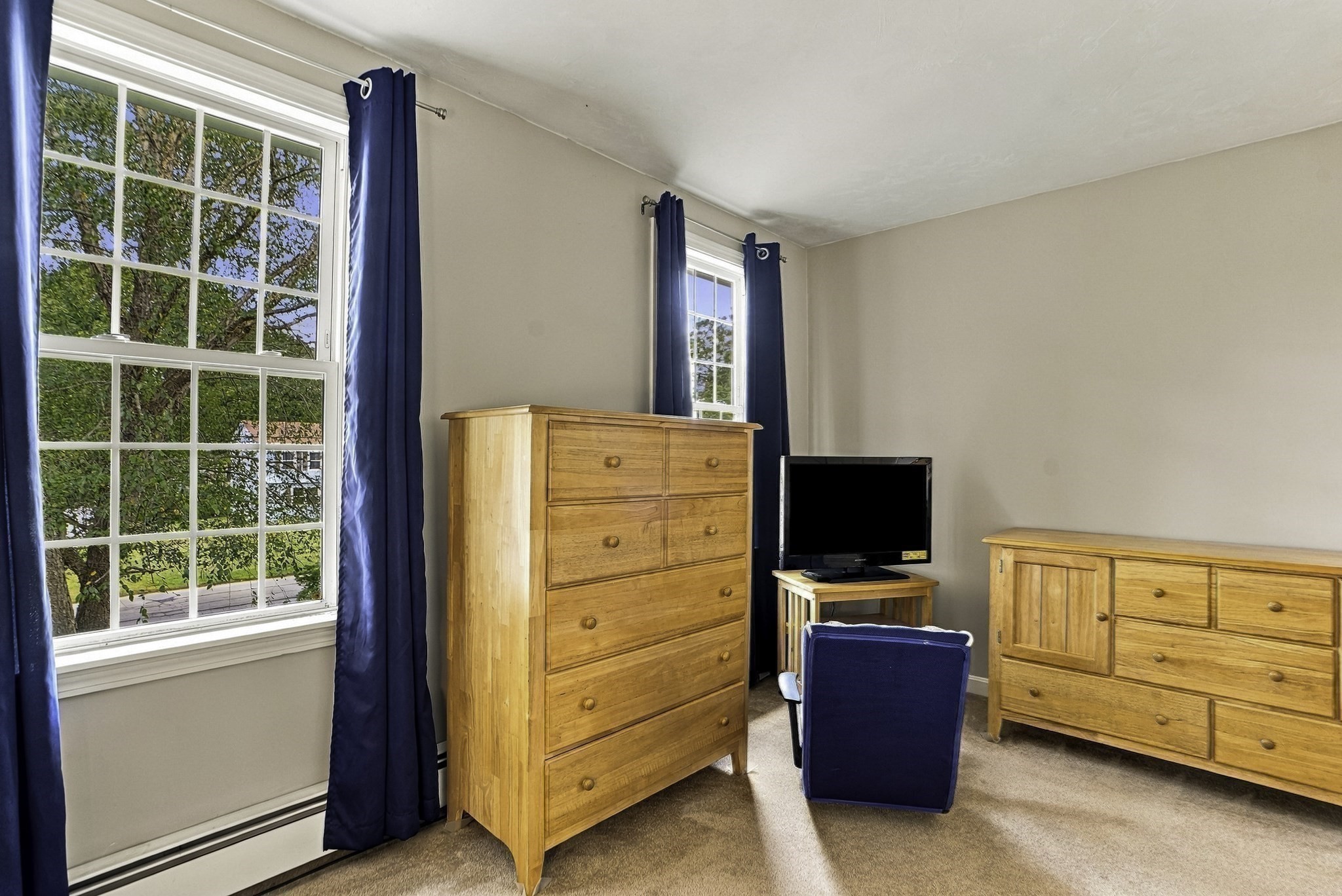 21 Lyons Road Dudley, MA 01571 - Photo 30 of 39 Gallery Image 30