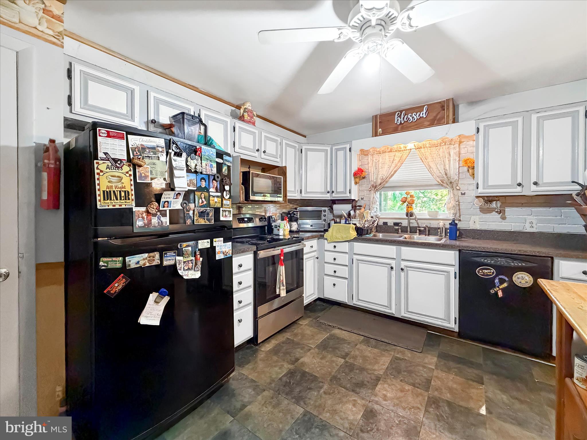 7256 Church Road Felton, PA 17322 - Photo 9 of 18