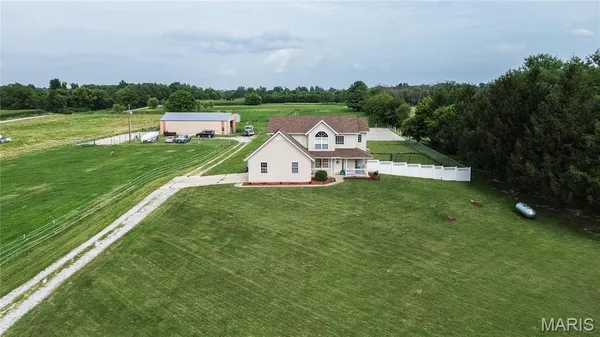 $799,000 | 5878 Eaton Lane, Edwardsville, IL 62025