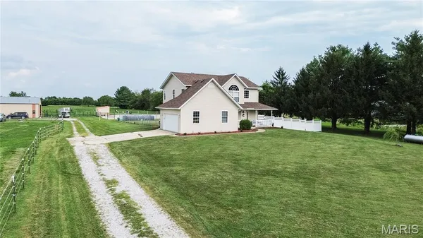 $799,000 | 5878 Eaton Lane, Edwardsville, IL 62025