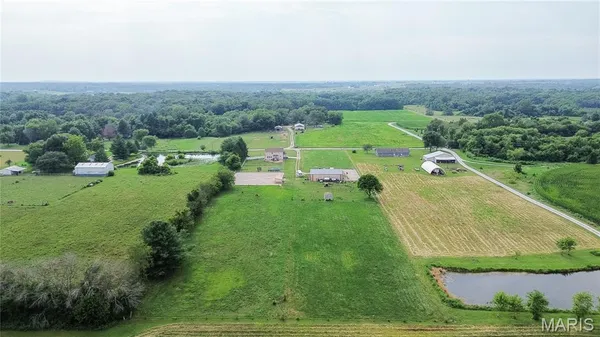 $799,000 | 5878 Eaton Lane, Edwardsville, IL 62025