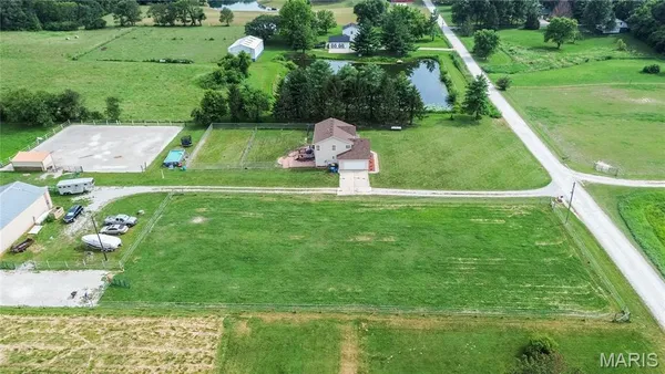 $799,000 | 5878 Eaton Lane, Edwardsville, IL 62025