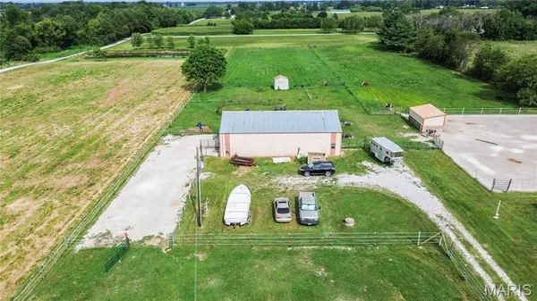 $799,000 | 5878 Eaton Lane, Edwardsville, IL 62025