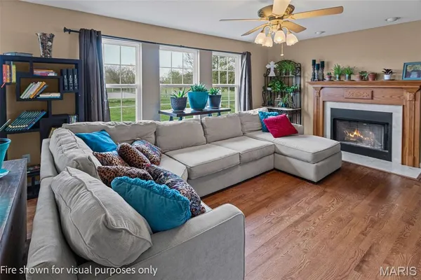 $799,000 | 5878 Eaton Lane, Edwardsville, IL 62025