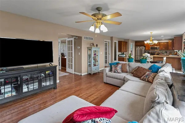 $799,000 | 5878 Eaton Lane, Edwardsville, IL 62025