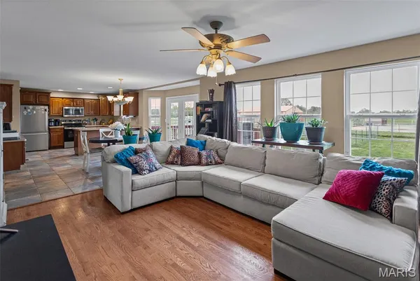 $799,000 | 5878 Eaton Lane, Edwardsville, IL 62025