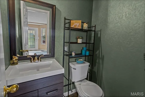 $799,000 | 5878 Eaton Lane, Edwardsville, IL 62025