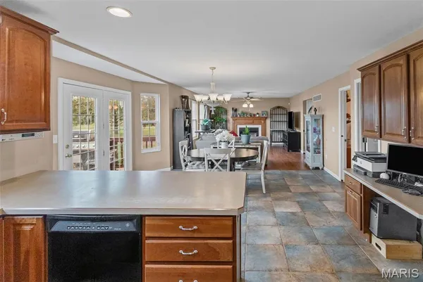 $799,000 | 5878 Eaton Lane, Edwardsville, IL 62025