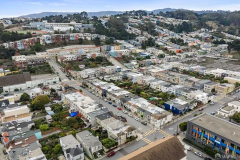 $895,000 | 445 Wayland Street, San Francisco, CA 94134