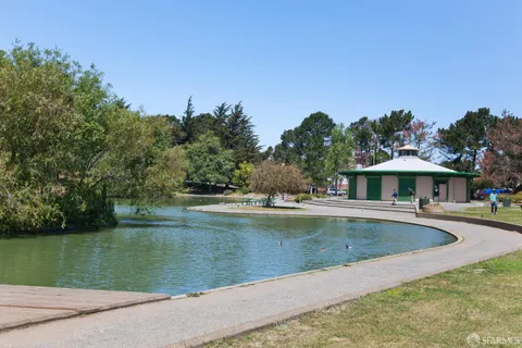 $895,000 | 445 Wayland Street, San Francisco, CA 94134