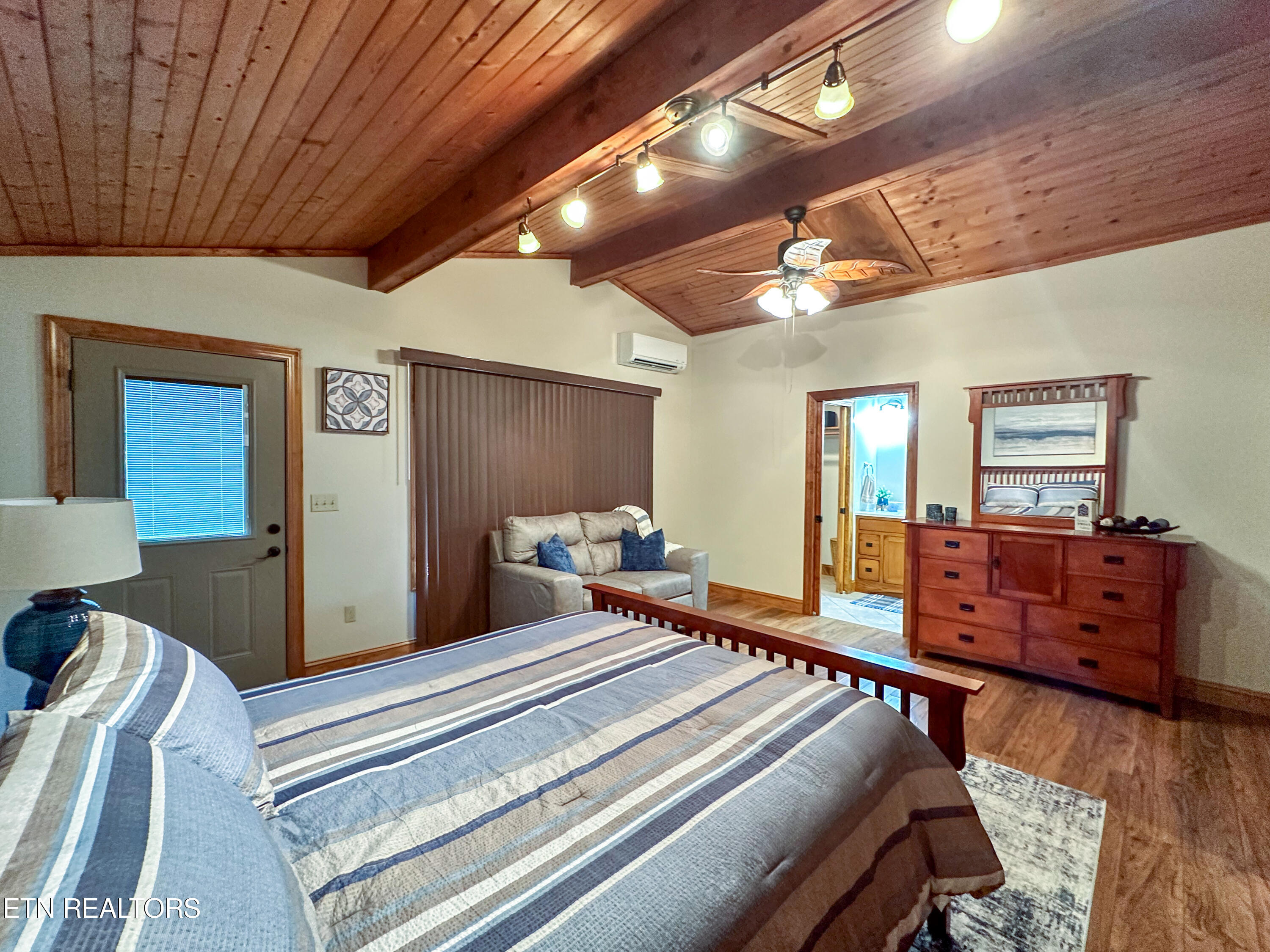 225 Kincaid Road Harrogate, TN 37752 - Photo 36 of 60 225 Kincaid-37