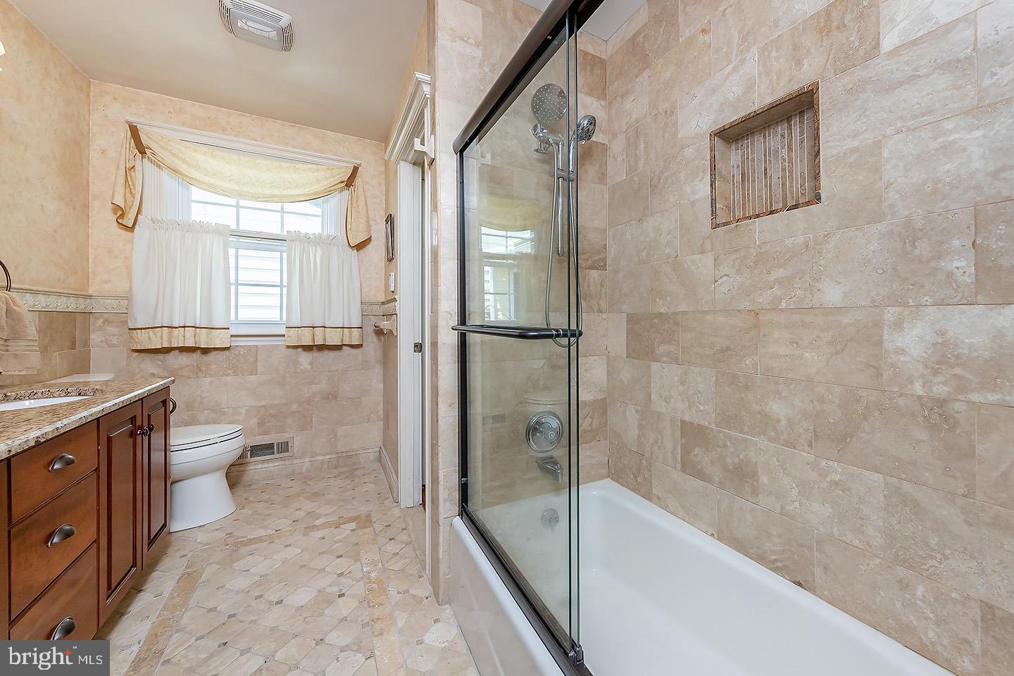 106 Haines Road Mount Laurel, NJ 08054 - Photo 13 of 27 BAth 1