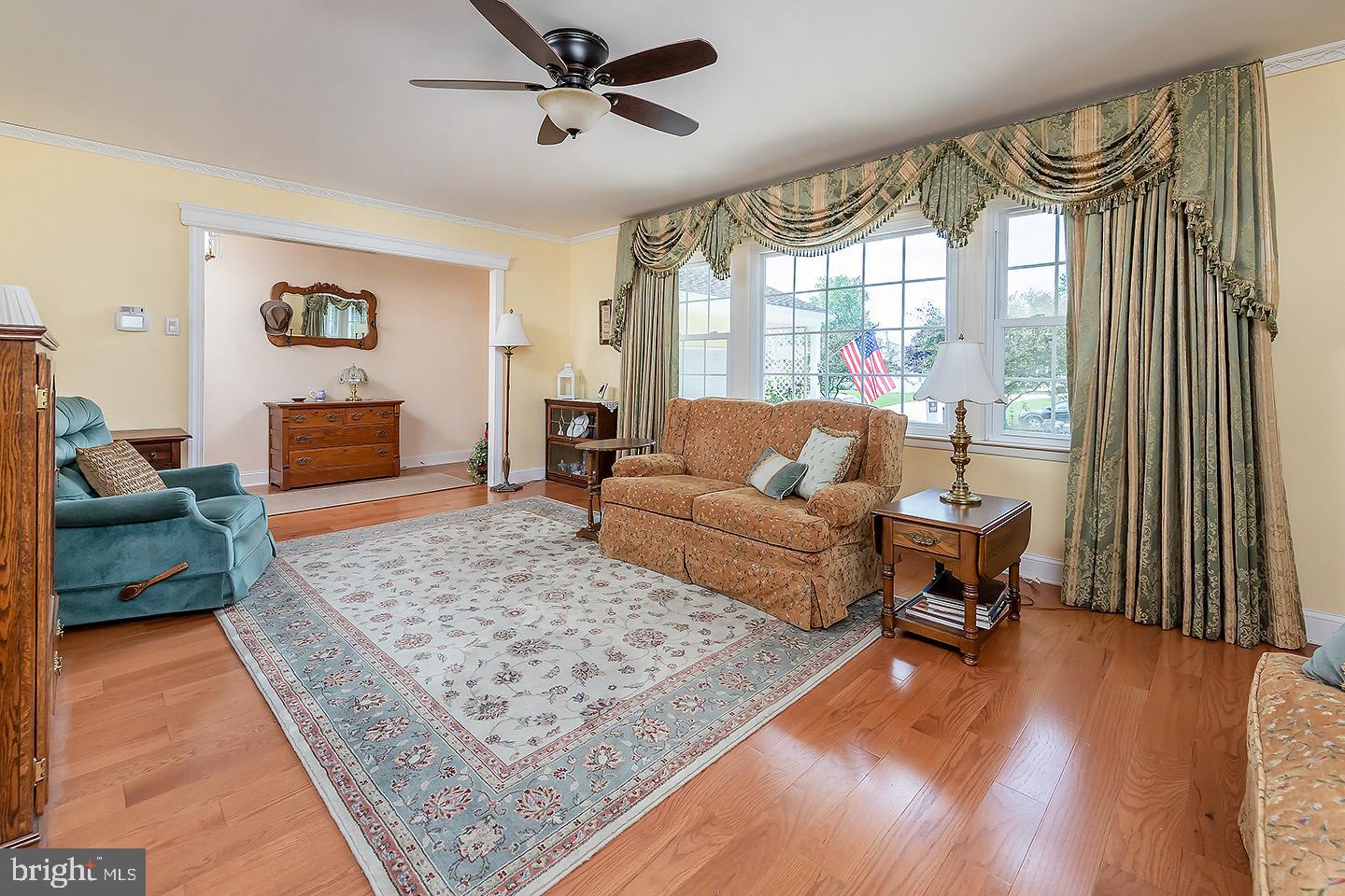 106 Haines Road Mount Laurel, NJ 08054 - Photo 5 of 27 Living Room
