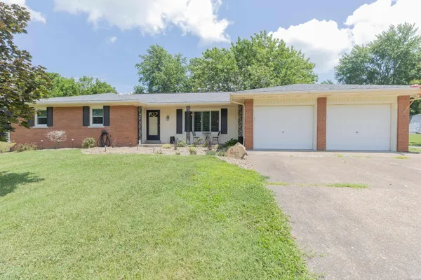 $435,000 | 11111 Karendale Court, Evansville, IN 47720