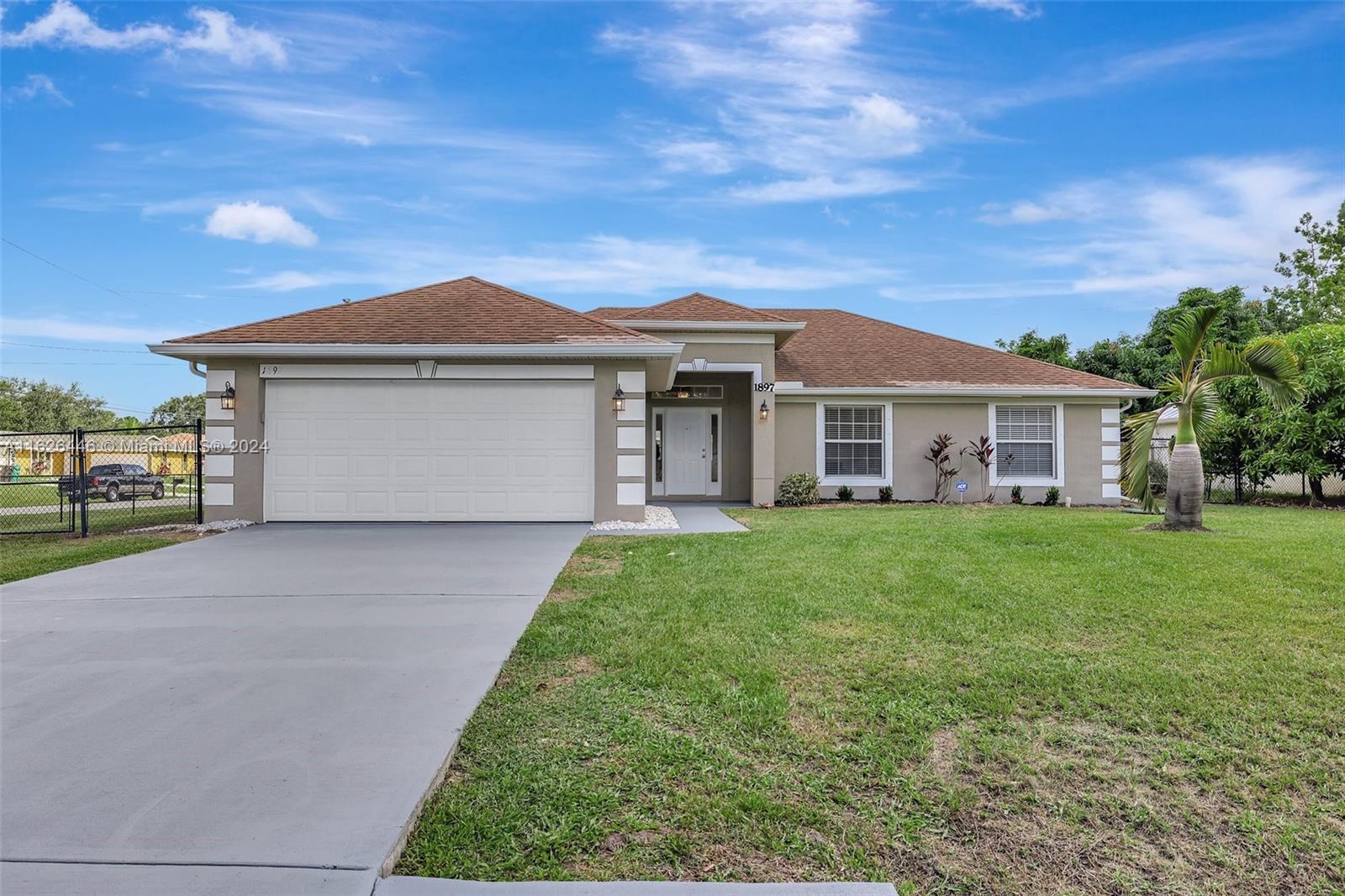 1897 Southwest Lofgren Ave  