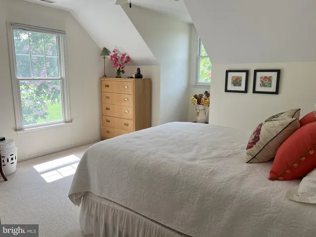 $1,150,000 | 4 South Lake Terrace, Rehoboth Beach, DE 19971