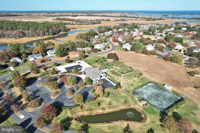 $1,150,000 | 4 South Lake Terrace, Rehoboth Beach, DE 19971