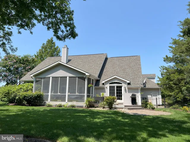 $1,150,000 | 4 South Lake Terrace, Rehoboth Beach, DE 19971