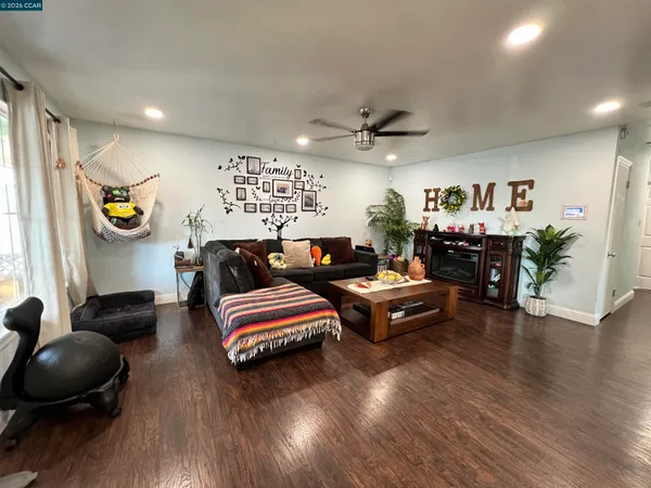 $579,000 | 251 Rose Ann Avenue, Pittsburg, CA 94565