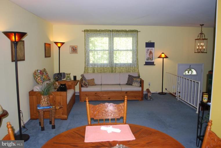 Living Room/Dining Room
