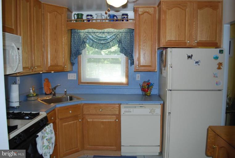 740 Joppa Farm Road Joppa, MD 21085 - Photo 8 of 30 Kitchen