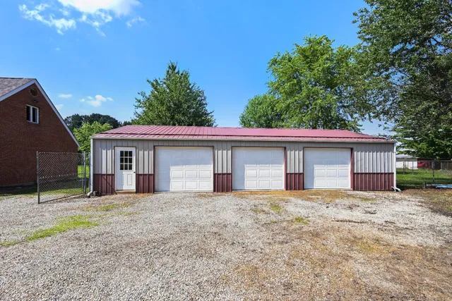 $625,000 | 5783 Highway 46, Batesville, IN 47006