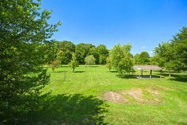 $625,000 | 5783 Highway 46, Batesville, IN 47006