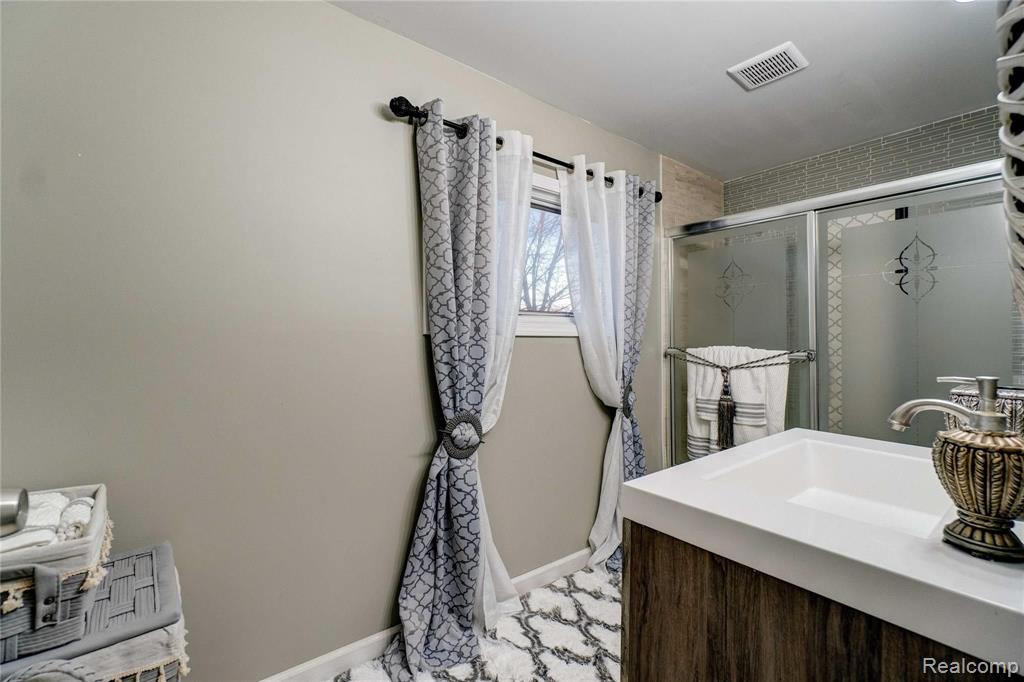 3545 Union Lake Road Commerce Township, MI 48382 - Photo 50 of 56