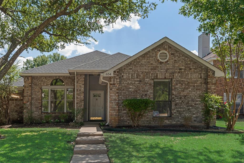 654 Spring Street Allen, TX 75002 - Photo 2 of 29 Gallery Image 2