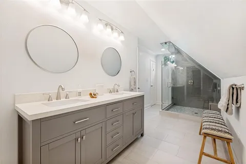 $985,000 | 6135 Belmont Avenue, Dallas, TX 75214