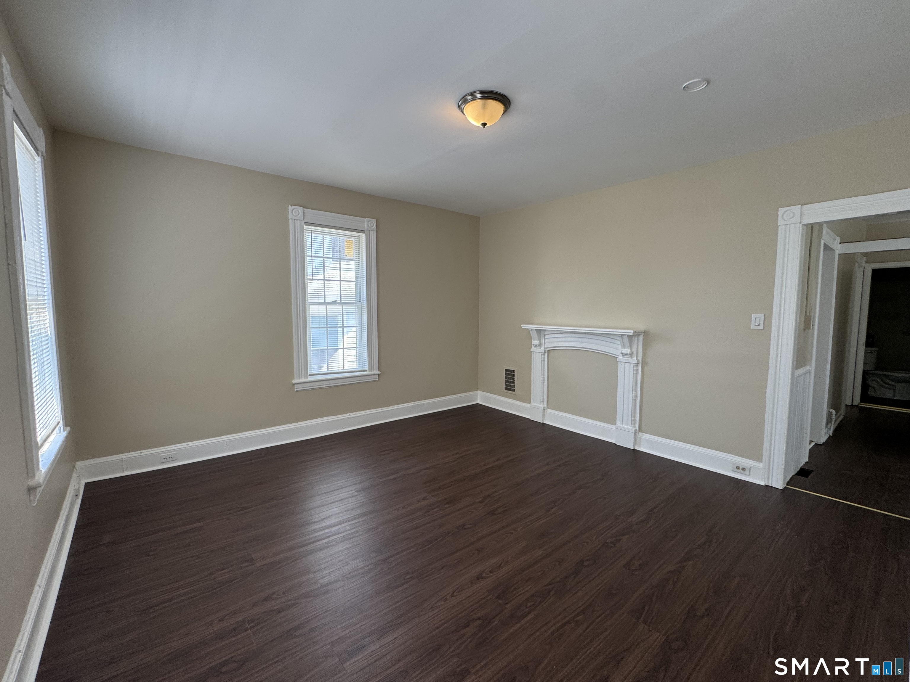 184 Pacific Street Bridgeport, CT 06604 - Photo 3 of 11