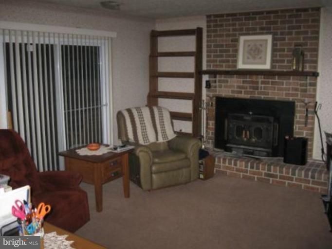 8181 Silo Road Severn, MD 21144 - Photo 2 of 7 Living Room