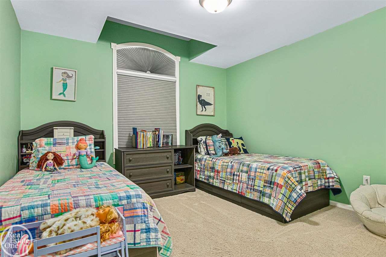 3579 Inverness Drive Rochester, MI 48306 - Photo 21 of 45 50066288-20.JPG