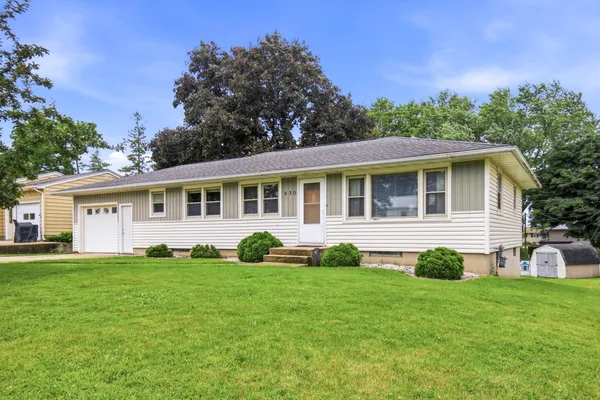 $225,000 | 430 5th Street Southwest, Plainview, MN 55964