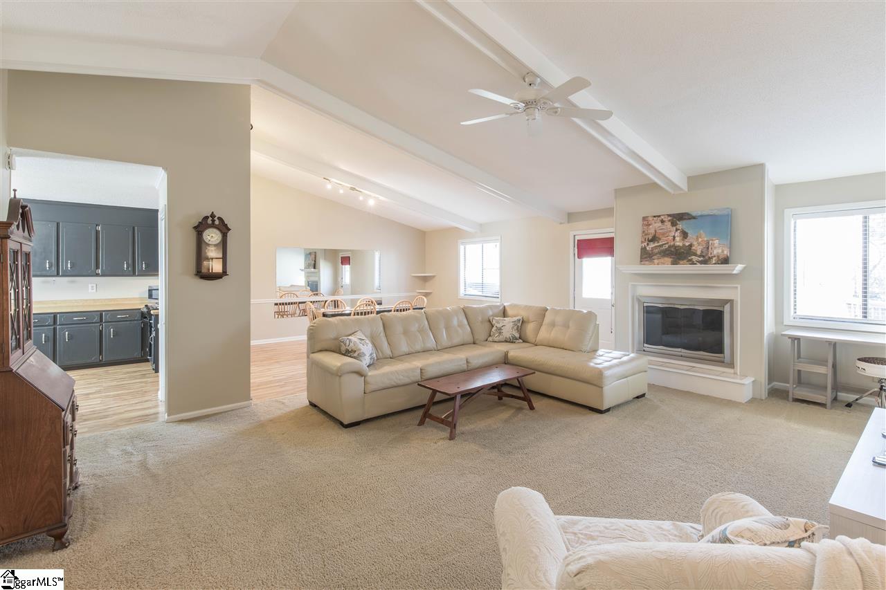 111 Bunker Hill Road Greer, SC 29650 - Photo 3 of 16 Gallery Image 3