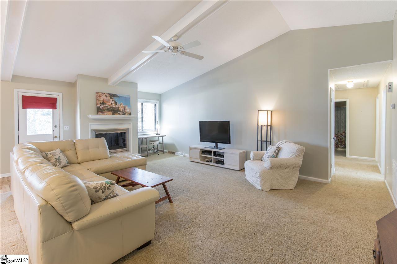 111 Bunker Hill Road Greer, SC 29650 - Photo 4 of 16 Gallery Image 4