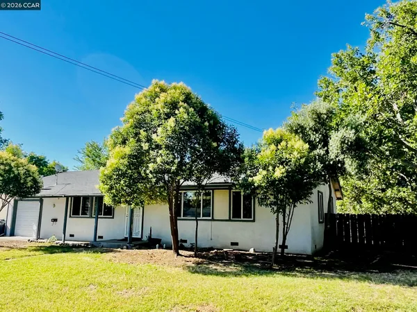 $260,000 | 2085 Acwron Drive, Red Bluff, CA 96080