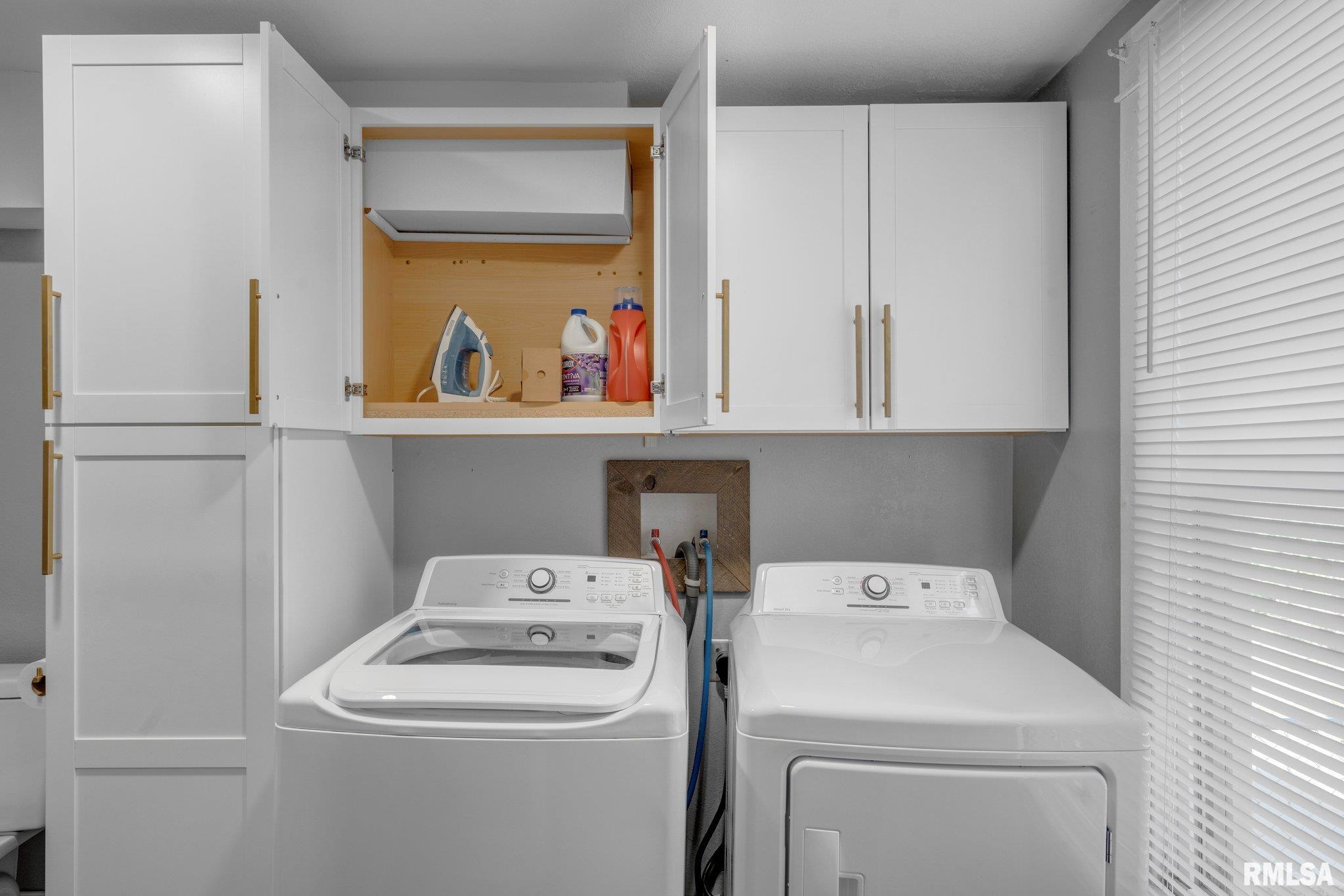 1011 19th Avenue Moline, IL 61265 - Photo 12 of 25