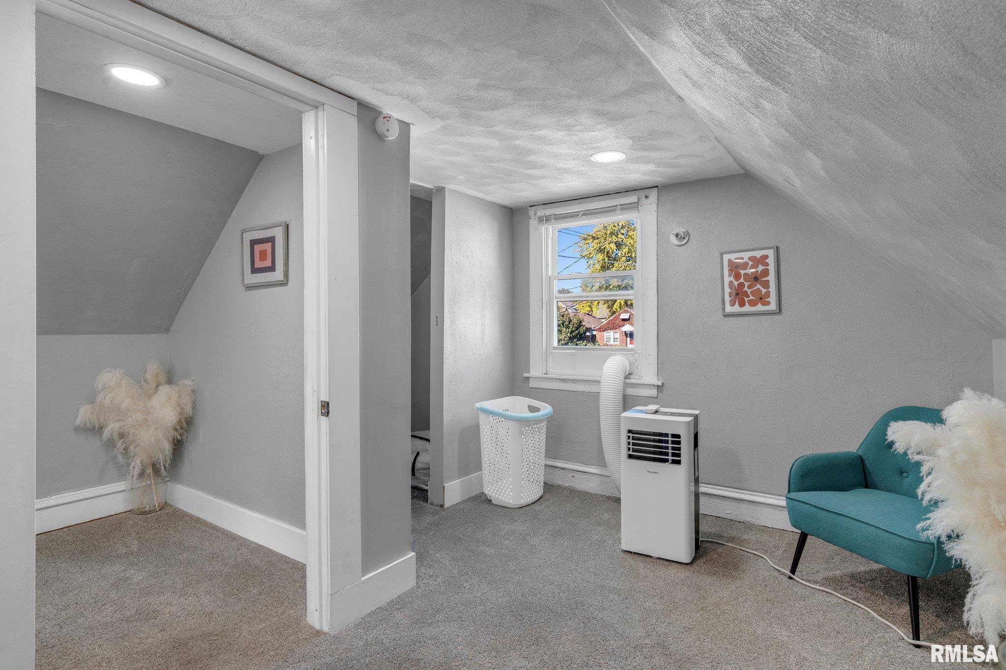 1011 19th Avenue Moline, IL 61265 - Photo 23 of 25