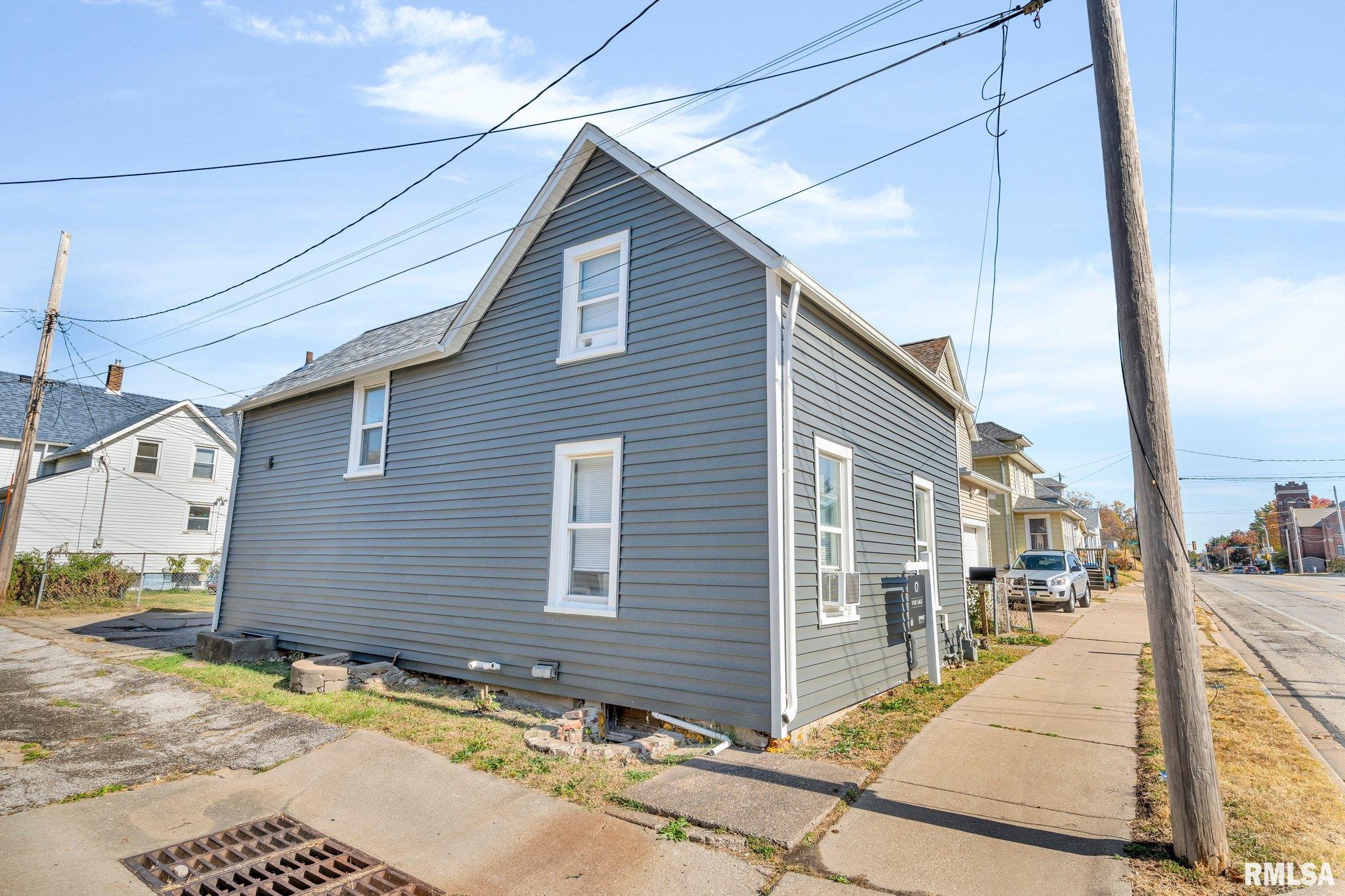 1011 19th Avenue Moline, IL 61265 - Photo 24 of 25