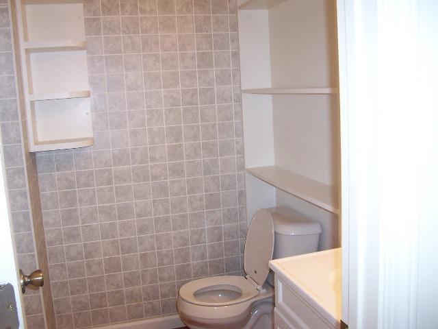 4571 Cincinnati Zanesville Road Northeast, Unit R Lancaster, OH 43130 - Photo 9 of 14