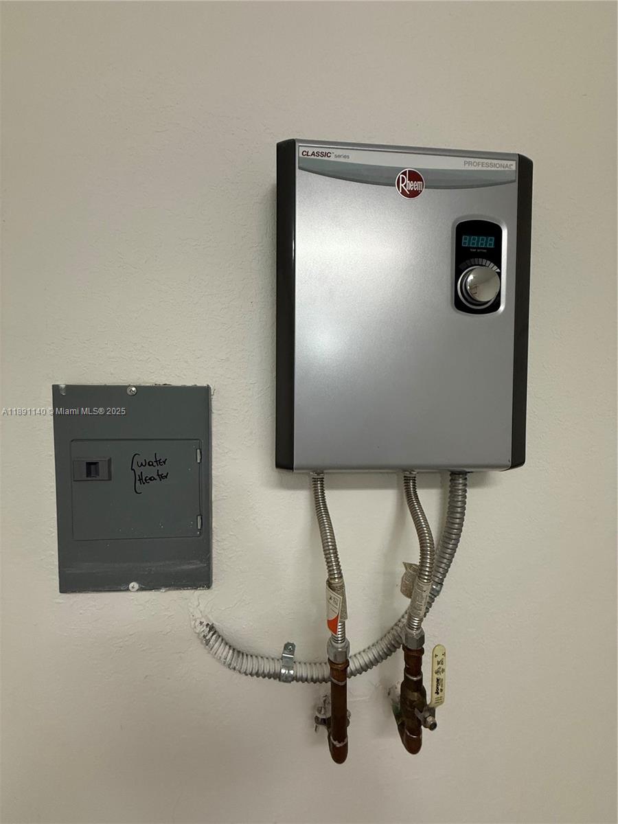 1021 Southeast 27th Street, Unit 1021 Homestead, FL 33035 - Photo 17 of 26